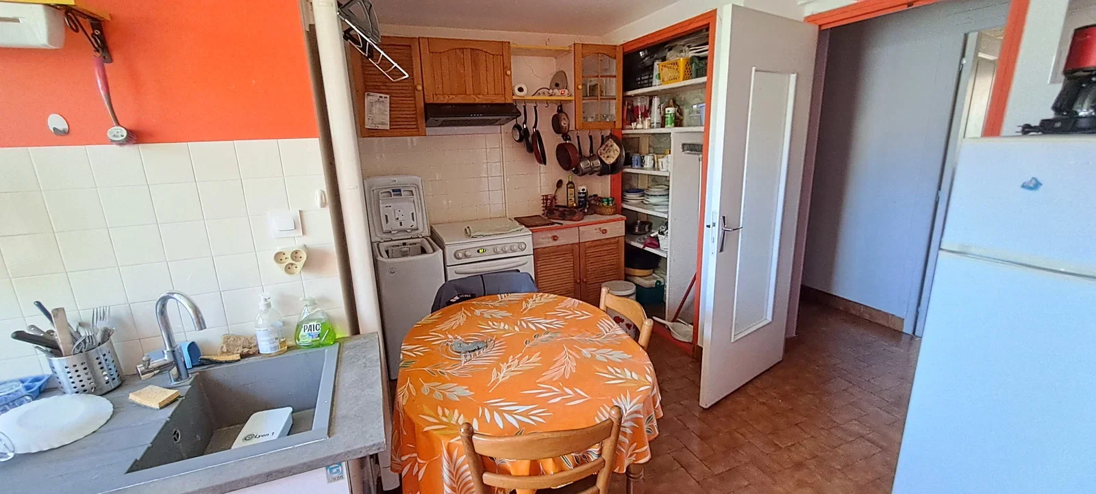 Room Rond-Point des Chrysanthèmes in Bourg-en-Bresse