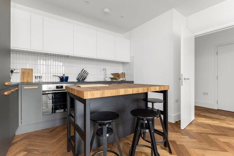 Flat Tamworth Road in Greater London