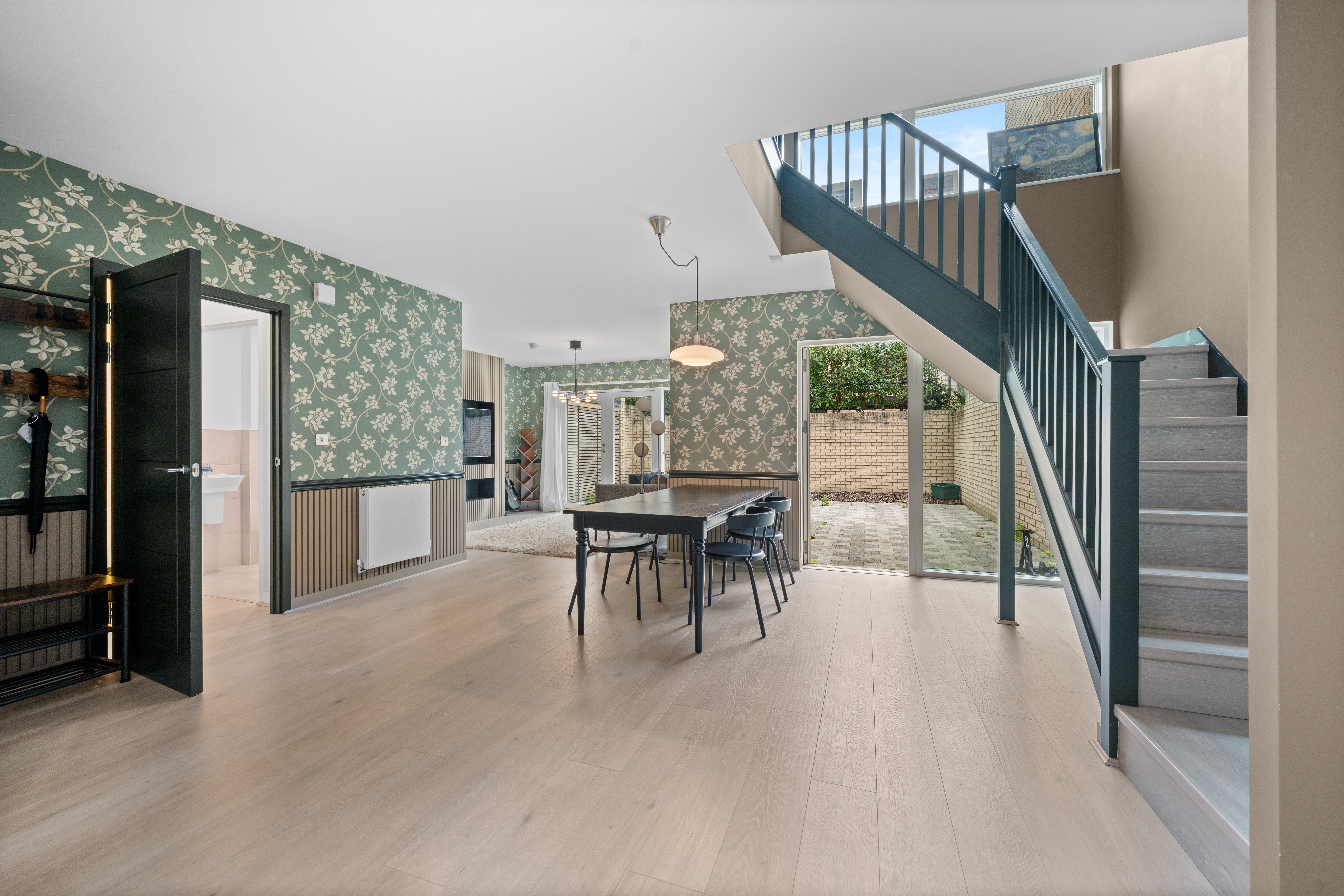 Flat Coopers Lane in Greater London