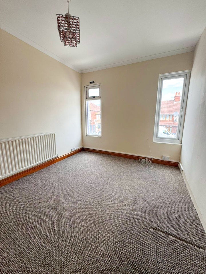 Flat Burlington Road in Greater London