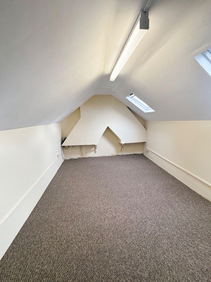 Flat Burlington Road in Greater London