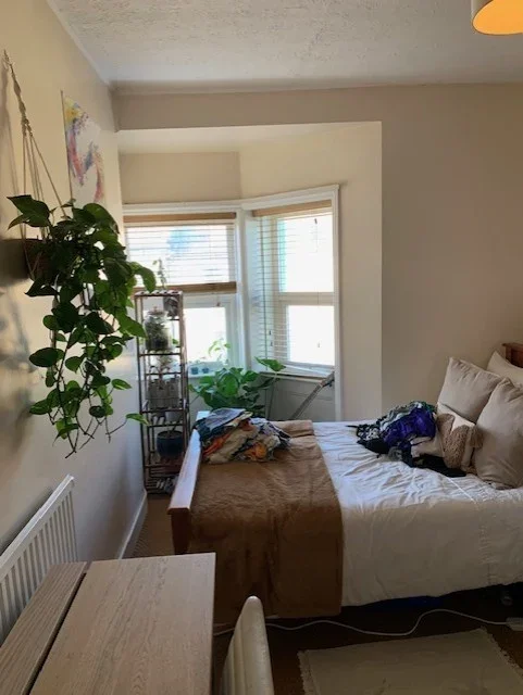 Room Pevensey Road in Eastbourne