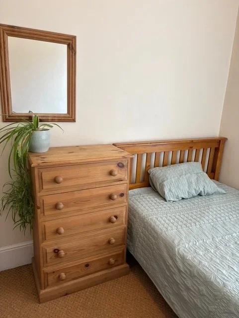Room Pevensey Road in Eastbourne