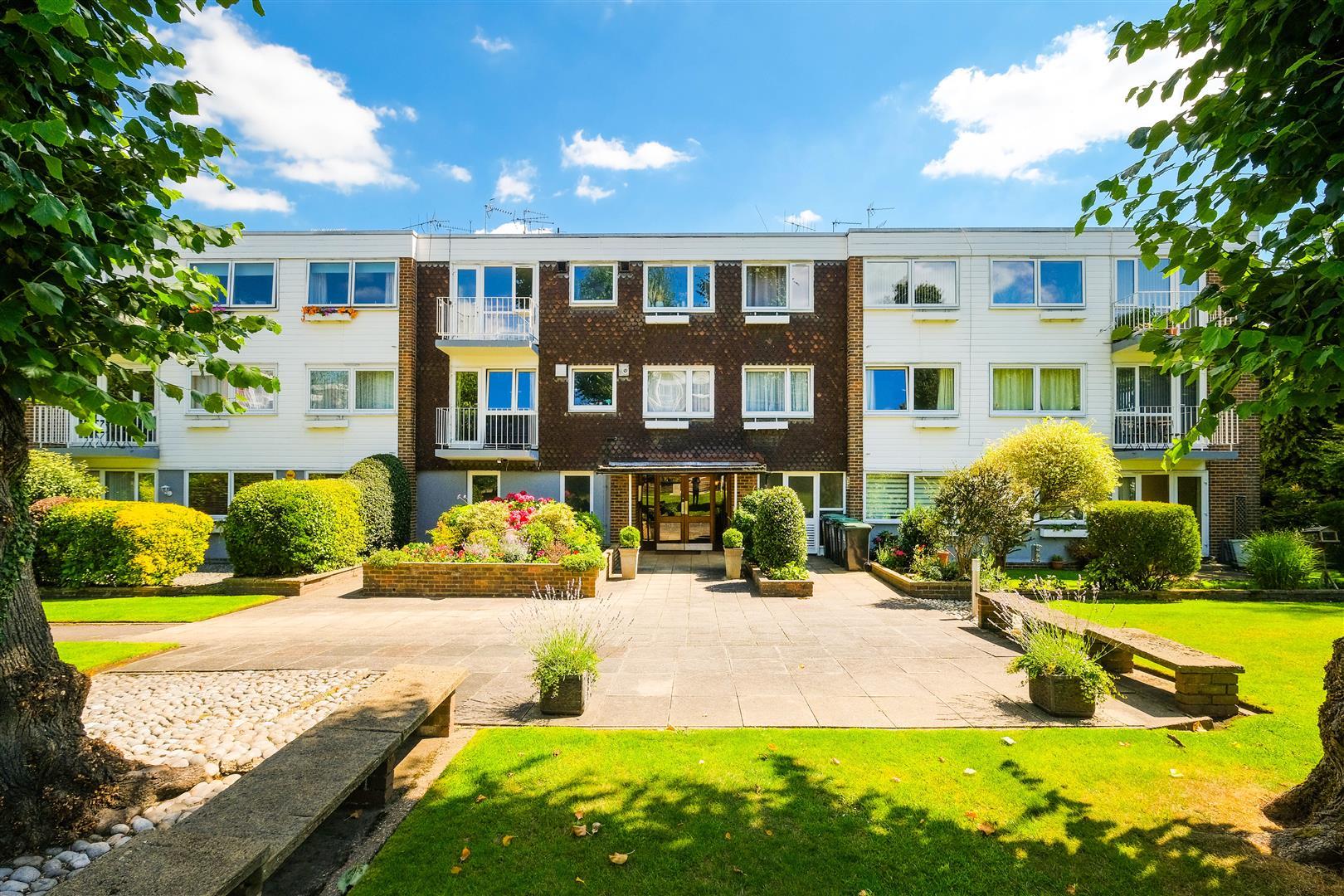 Flat Greenhill in Epping Forest