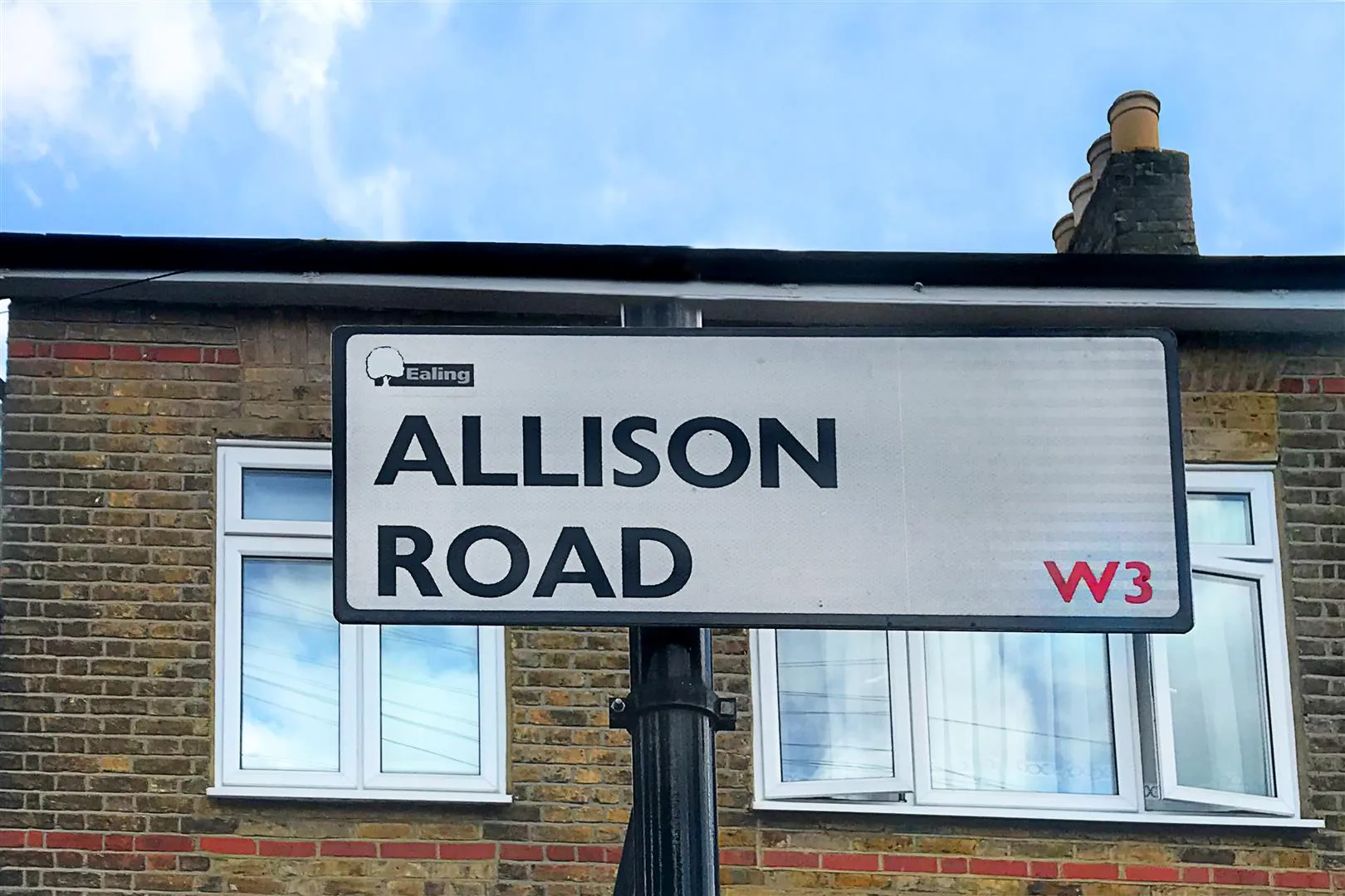 Flat Allison Road in Greater London