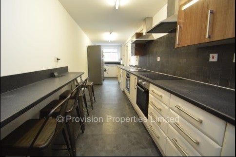 Room Stanmore Street in Leeds