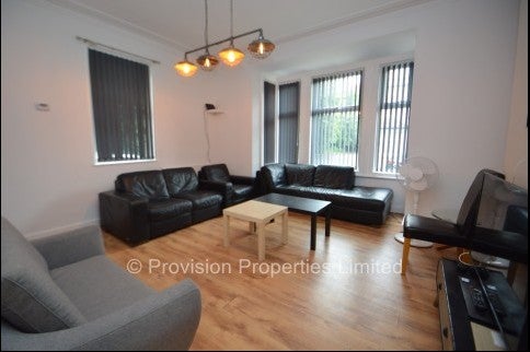 Room Stanmore Street in Leeds