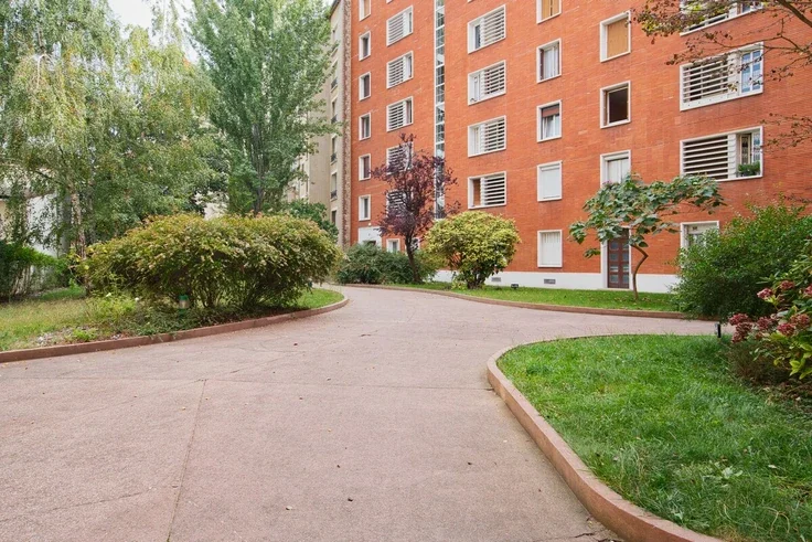Appartement Rue Armand Silvestre à Courbevoie
