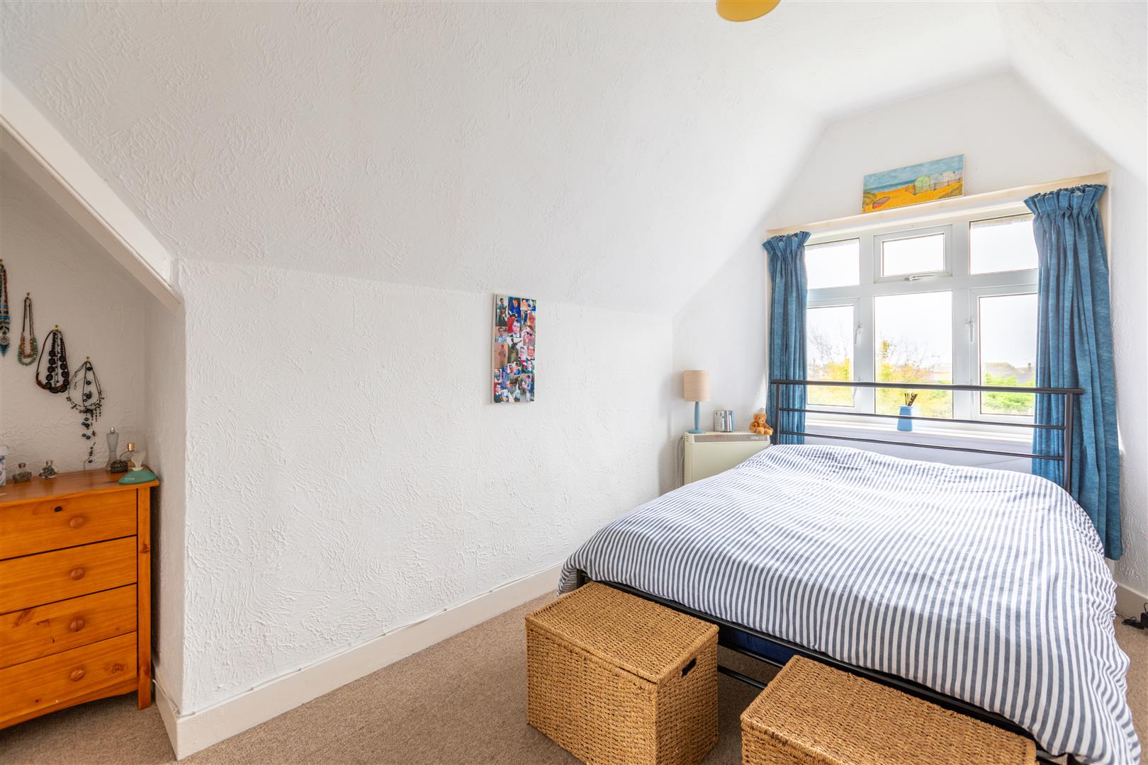 Flat Claigmar Road in Arun