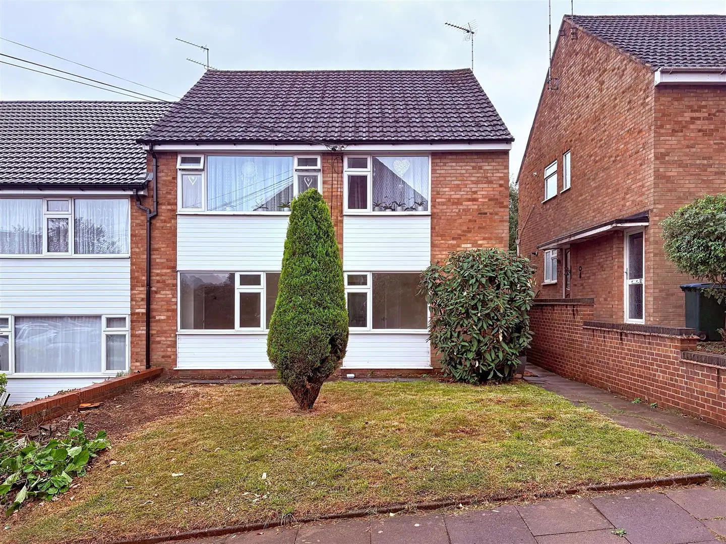 Flat Greendale Road in Coventry
