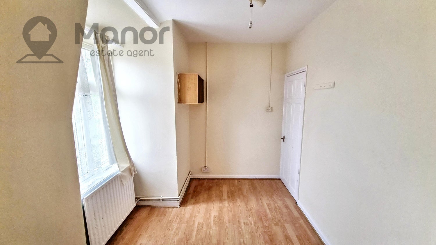 Flat Beverley Road in Greater London