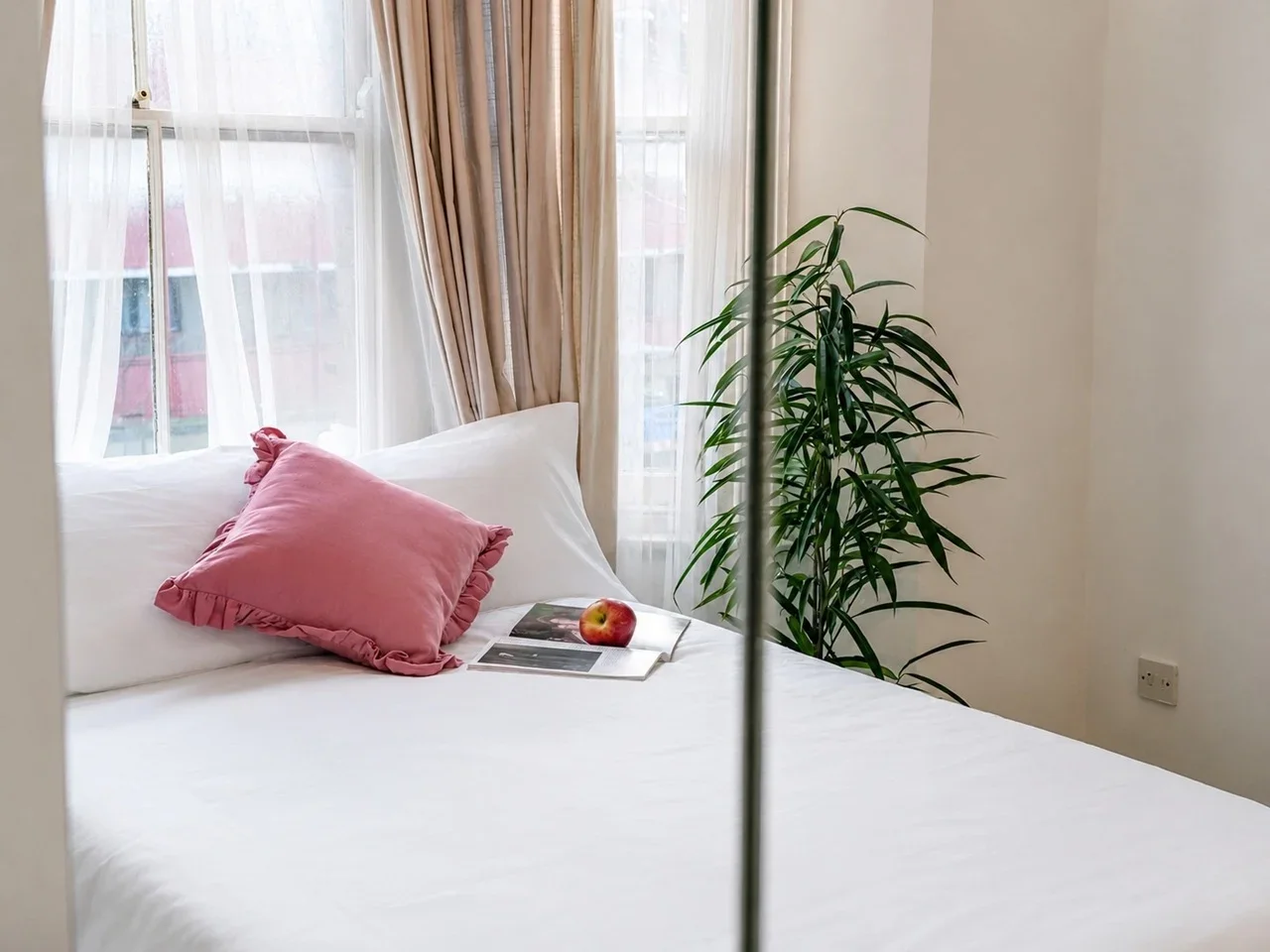 Room Rope Street in Greater London