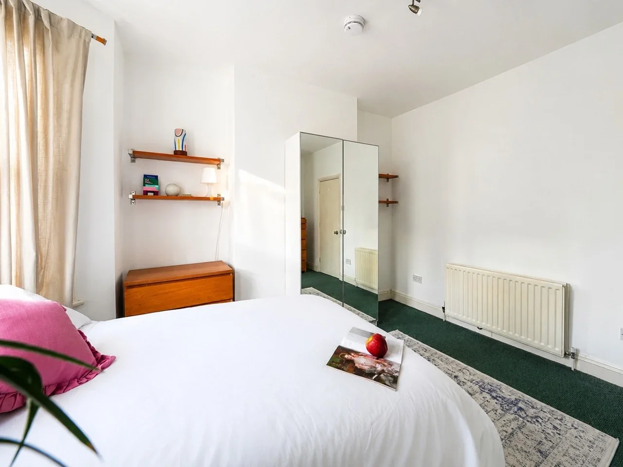 Room Rope Street in Greater London