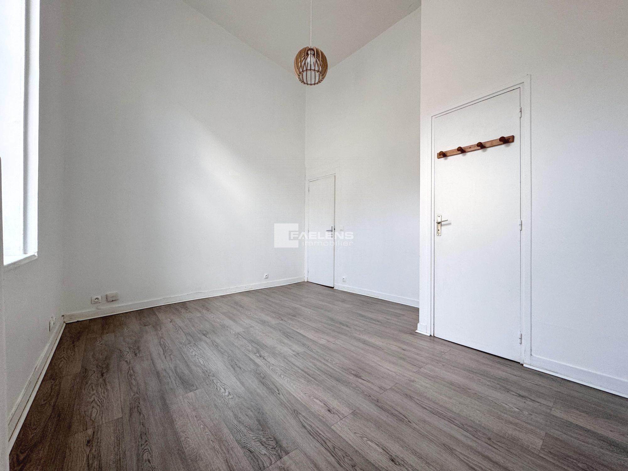 Appartement Place Vanhoenacker à Lille