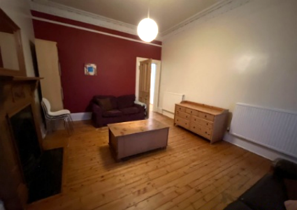 Flat Morningside Road in City of Edinburgh