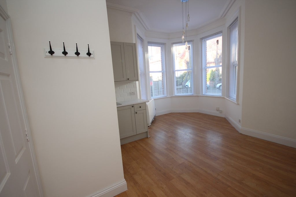 Flat Argyll Road in Bournemouth