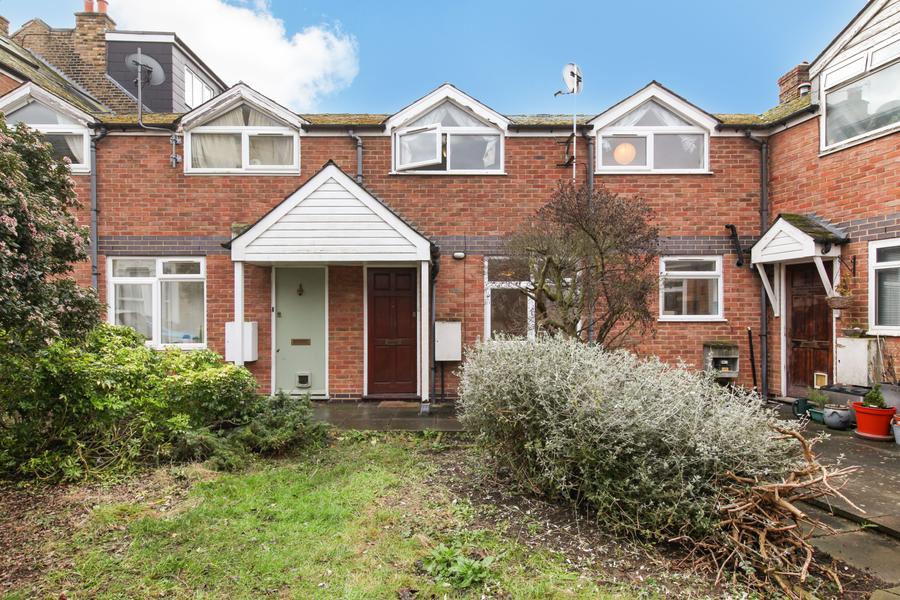 House Melbourne Grove in Greater London
