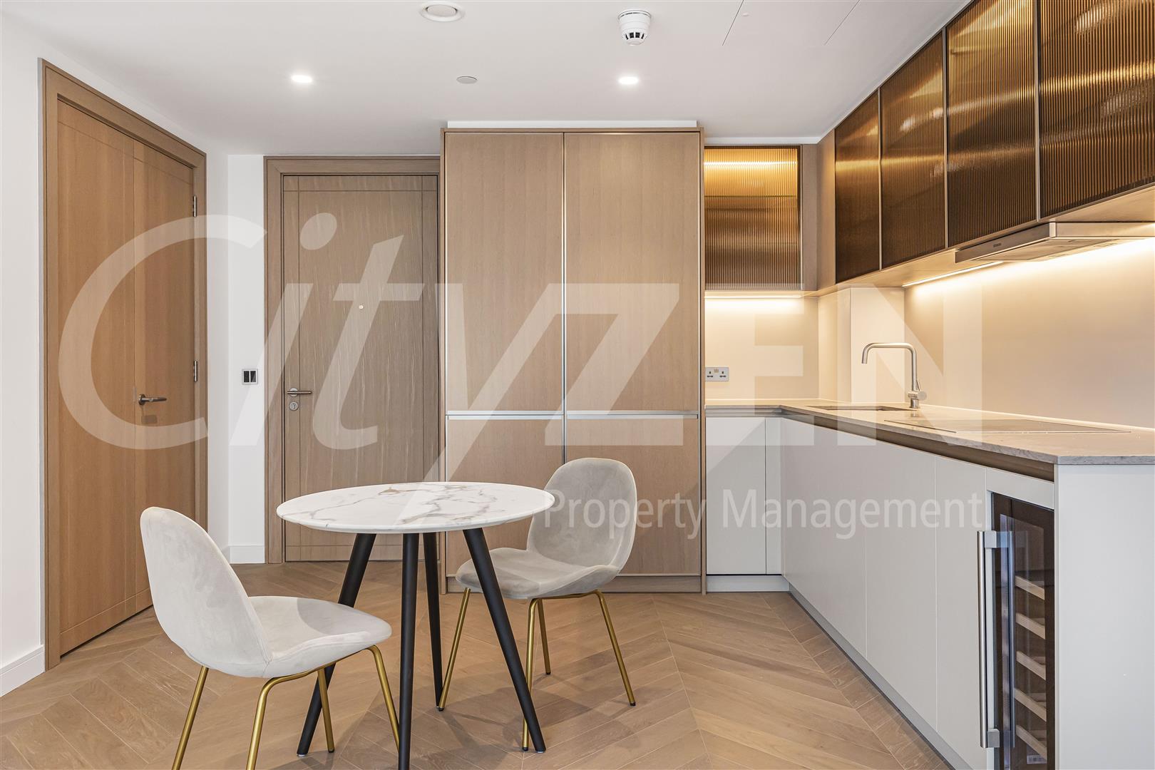 Flat Minories in City of London