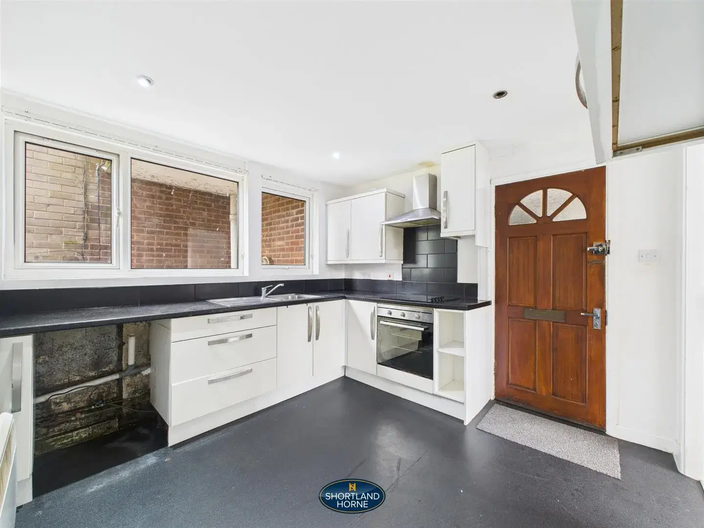 Flat Crathie Close in Coventry