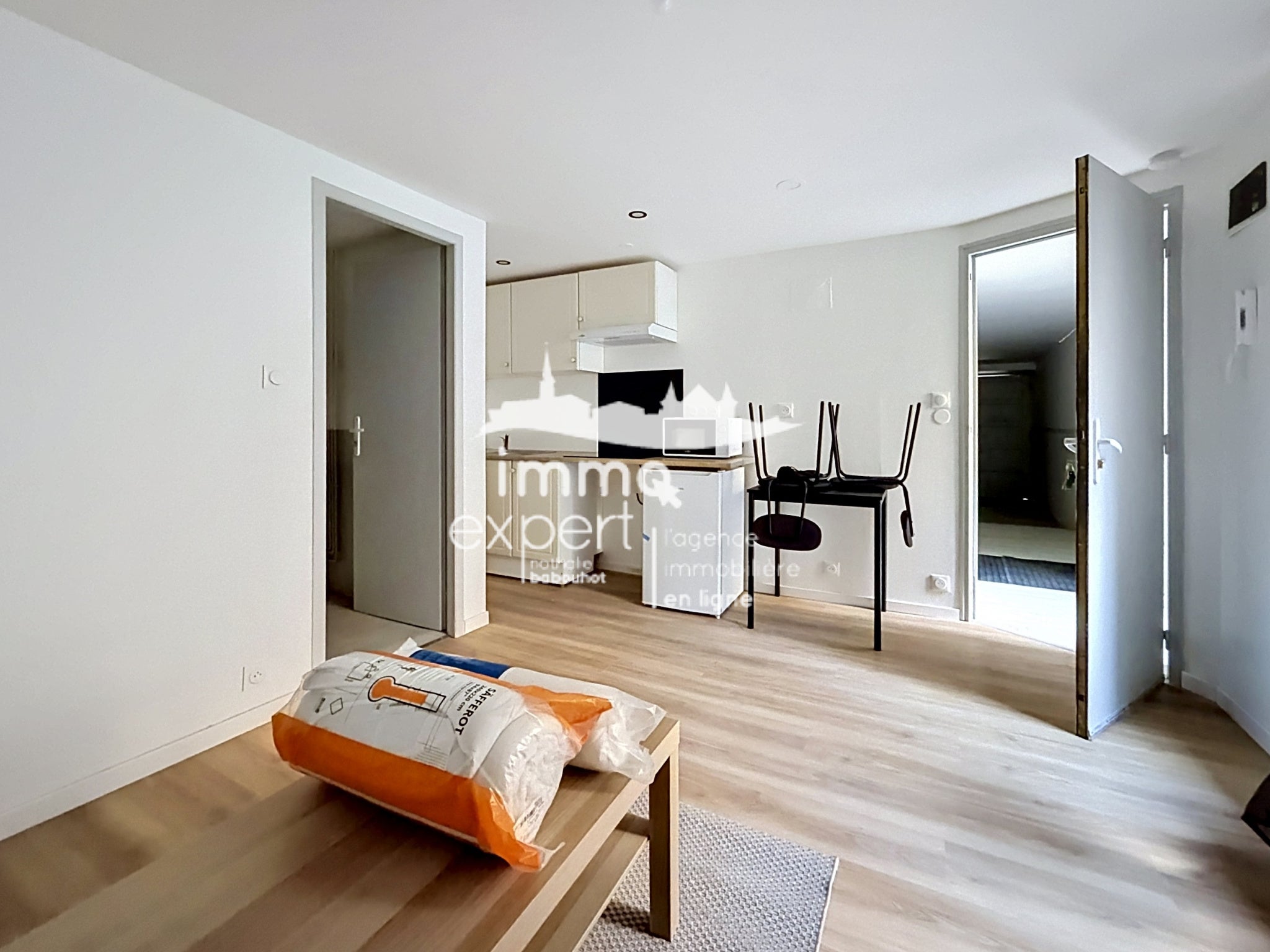 Room Rue des Remparts in Mirecourt