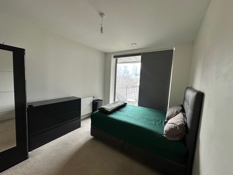 Flat Accra Close in Greater London