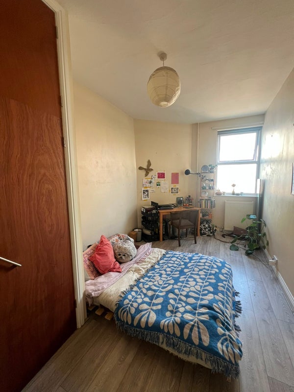 Room Osborne Road in Bristol