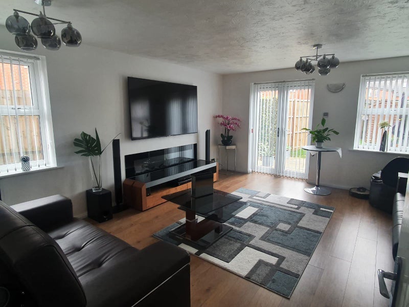 Room Palace Close in Slough