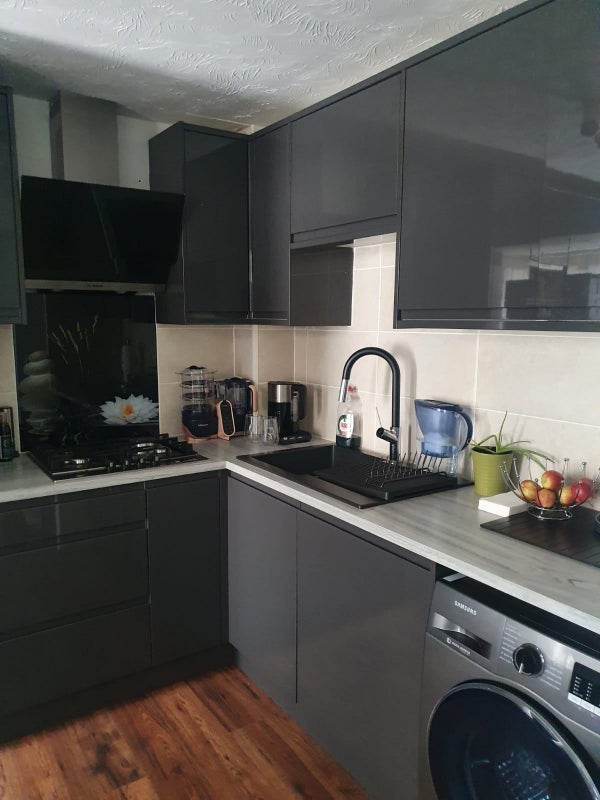 Room Palace Close in Slough