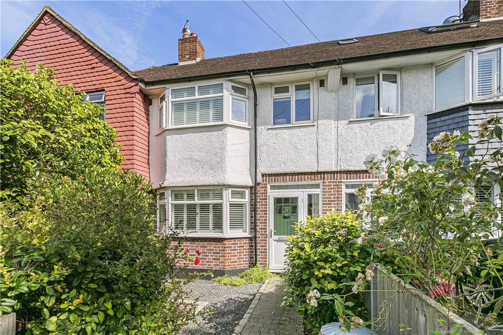 House Lincoln Avenue in Greater London