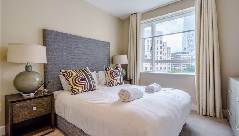Flat Westferry Circus in Greater London