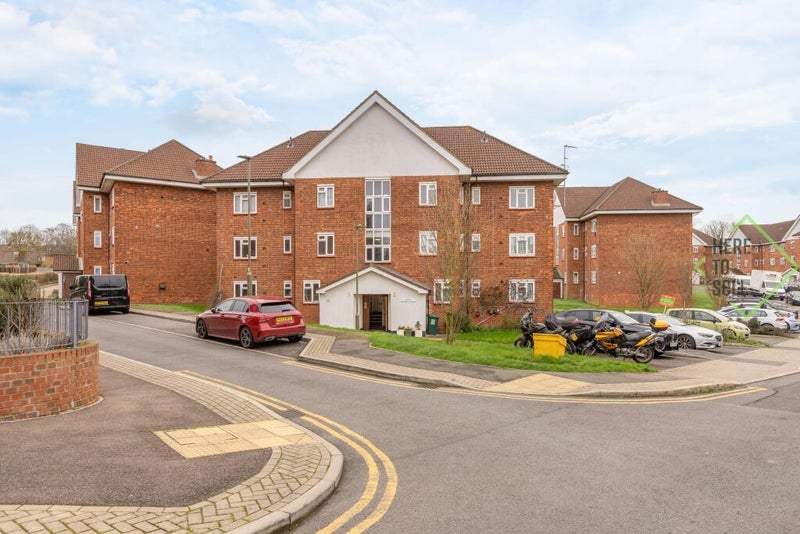 Room Ashburnham Close in Greater London