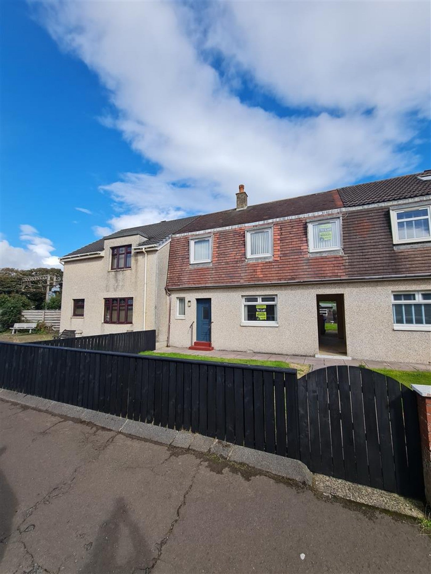 House Carmyle Place in Stevenston