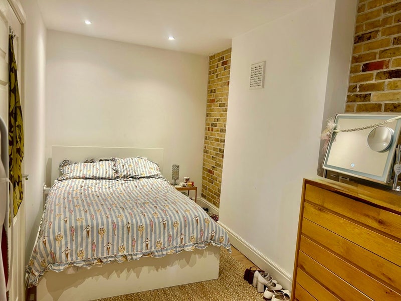 Room Welby Street in Greater London