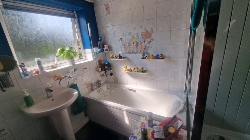 Room Ennerdale Drive in Bury