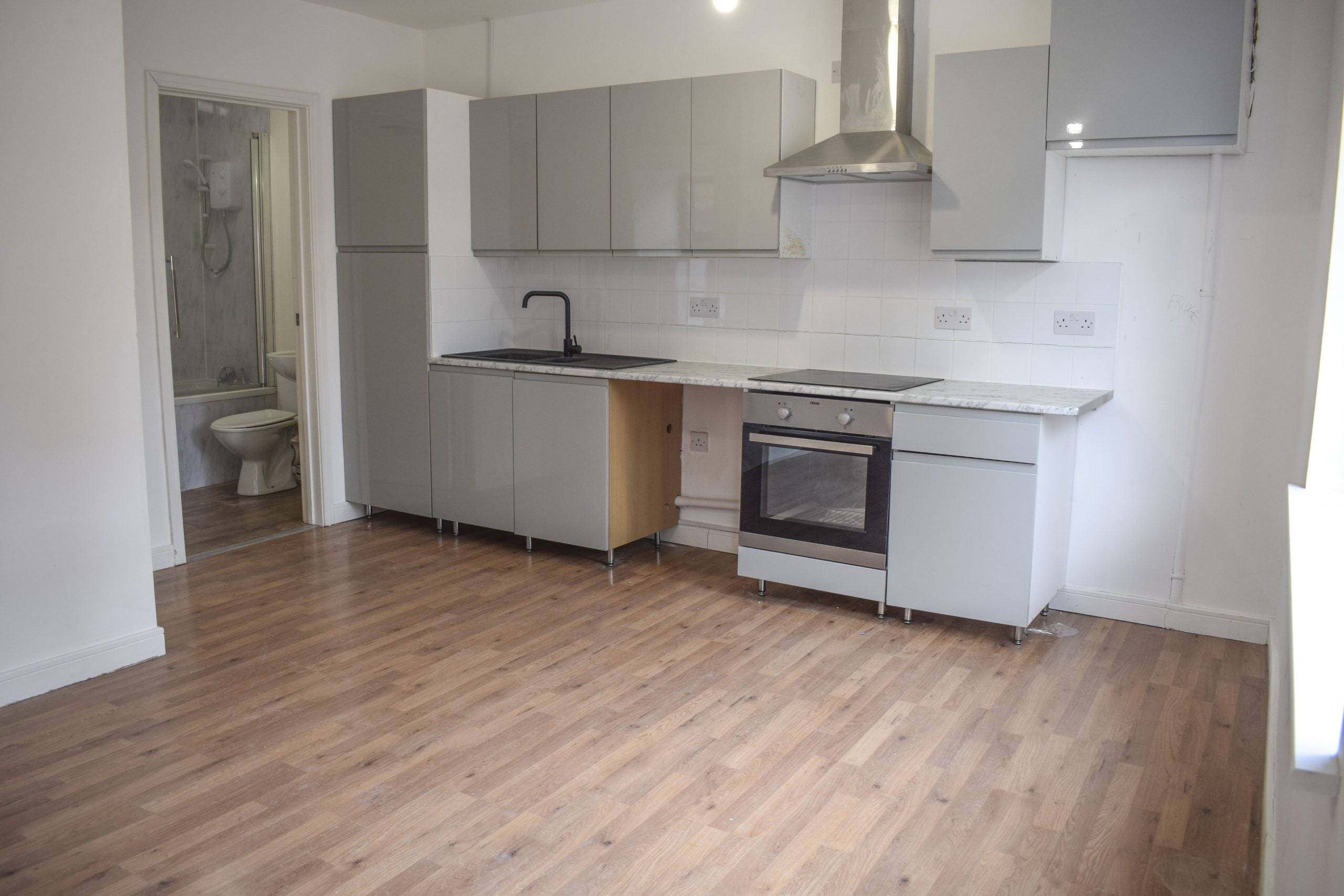 Flat East Road in Tylorstown