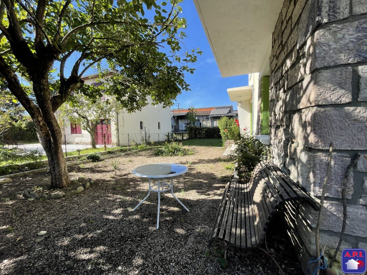 House Avenue René Plaisant in Saint-Girons