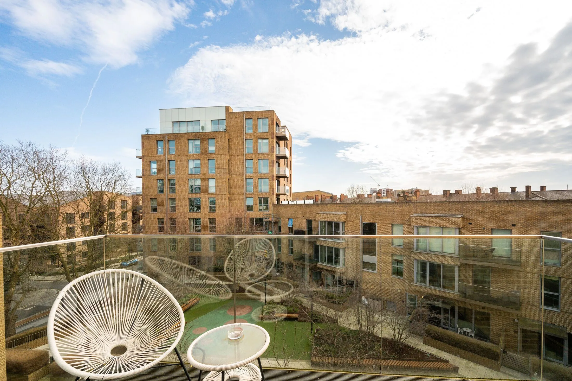 Flat Rodney Road in Greater London