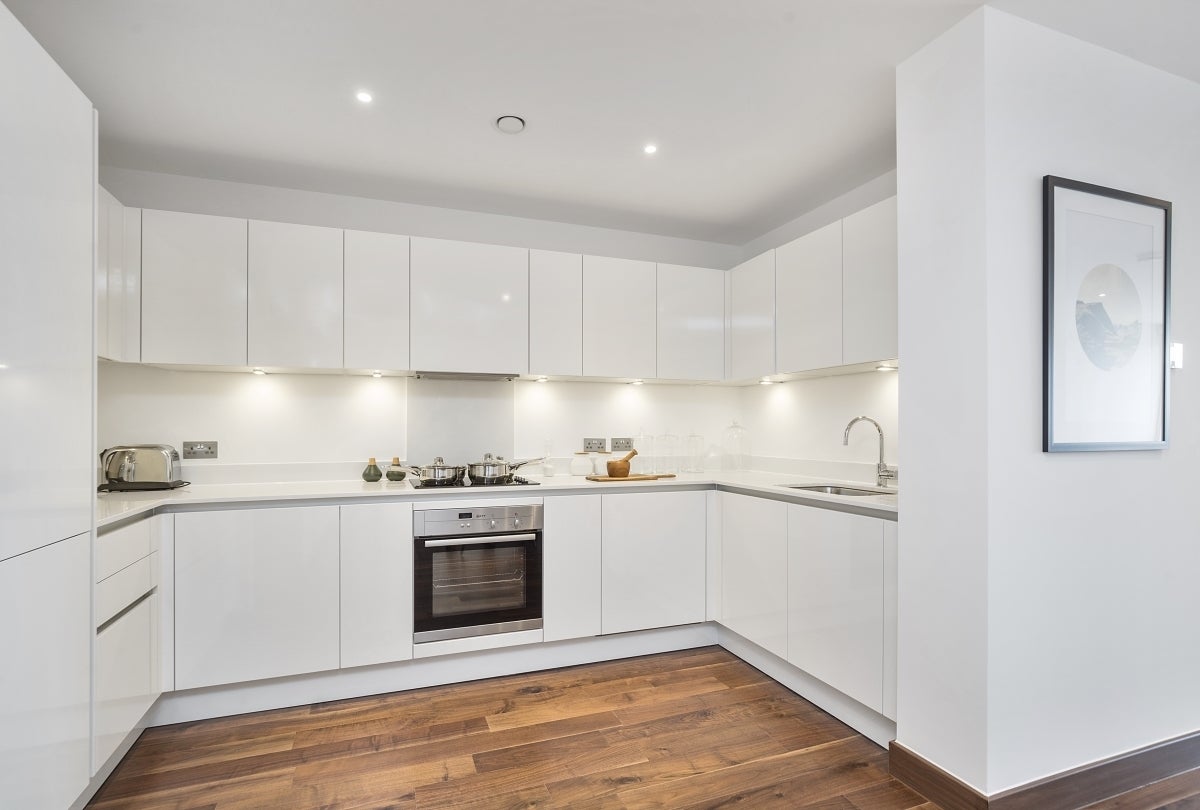 Flat Maygrove Road in Greater London