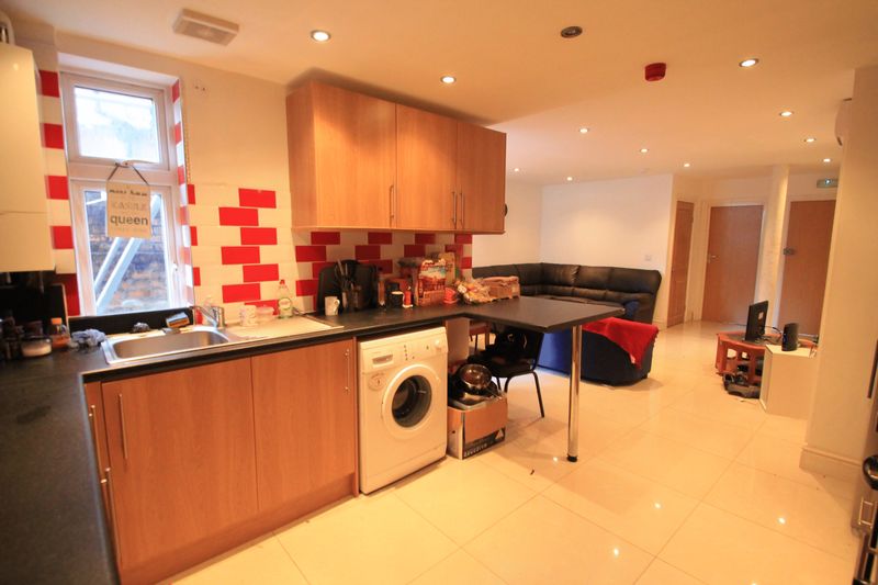 Flat Miskin Street in Cardiff