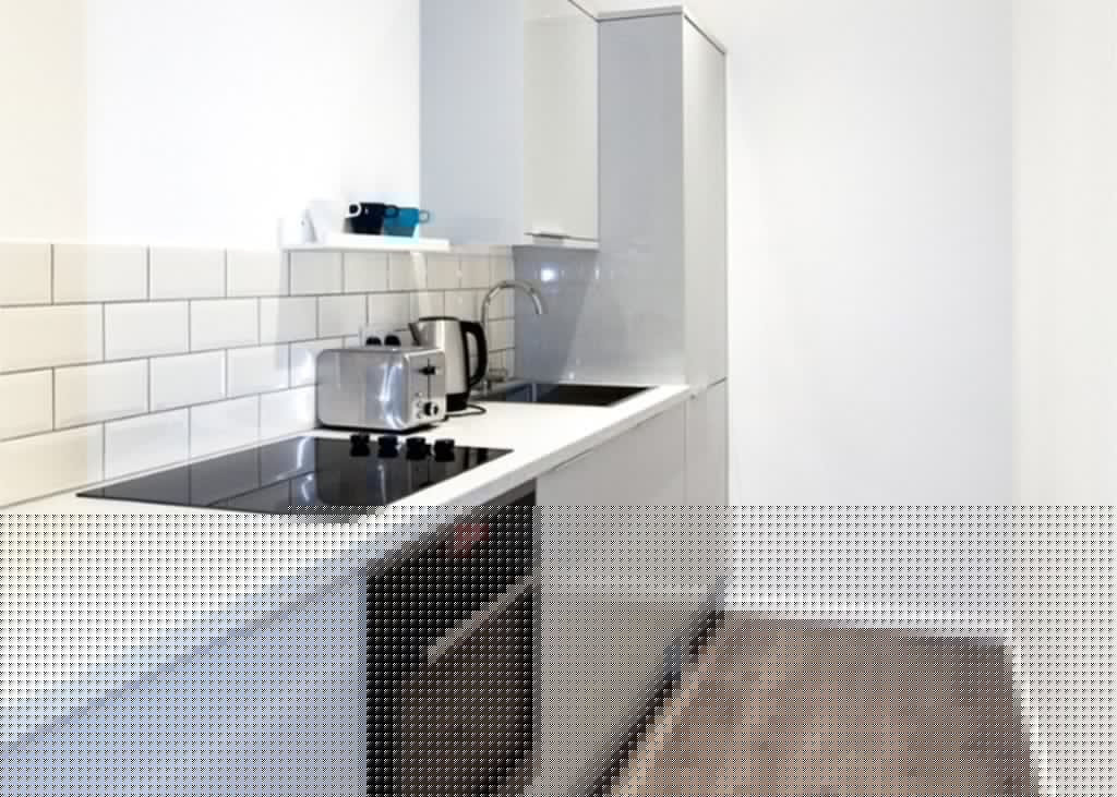 Room Portland Rise in Greater London
