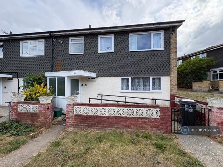 House Fieldway in Greater London