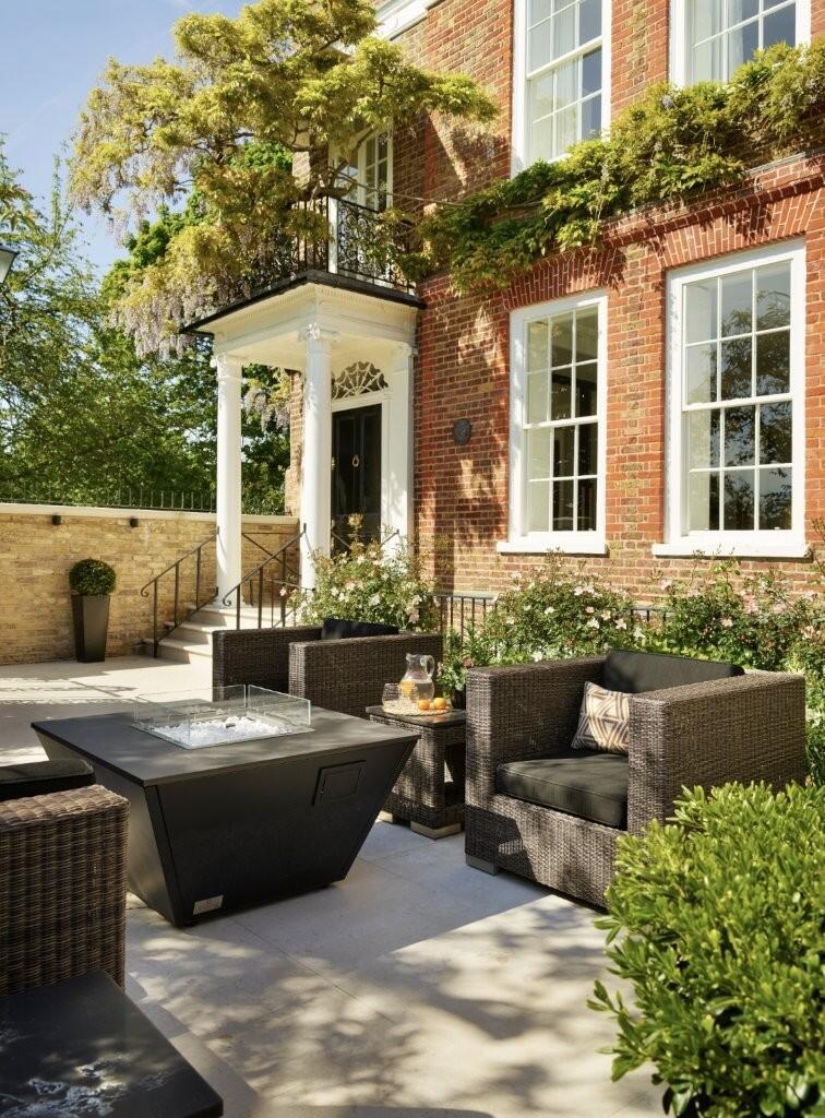 House Lower Mall in Greater London