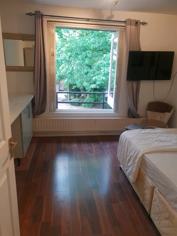 House Porchester Mews in City of Westminster