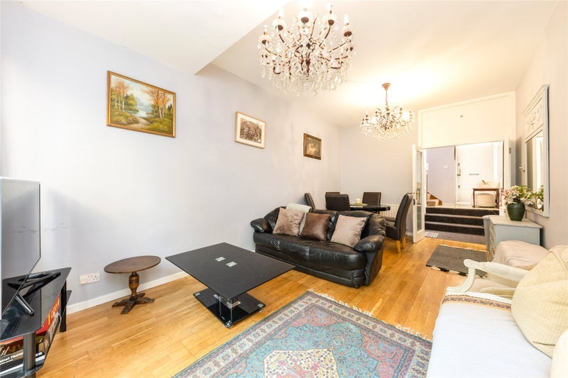 Room Porchester Square in City of Westminster