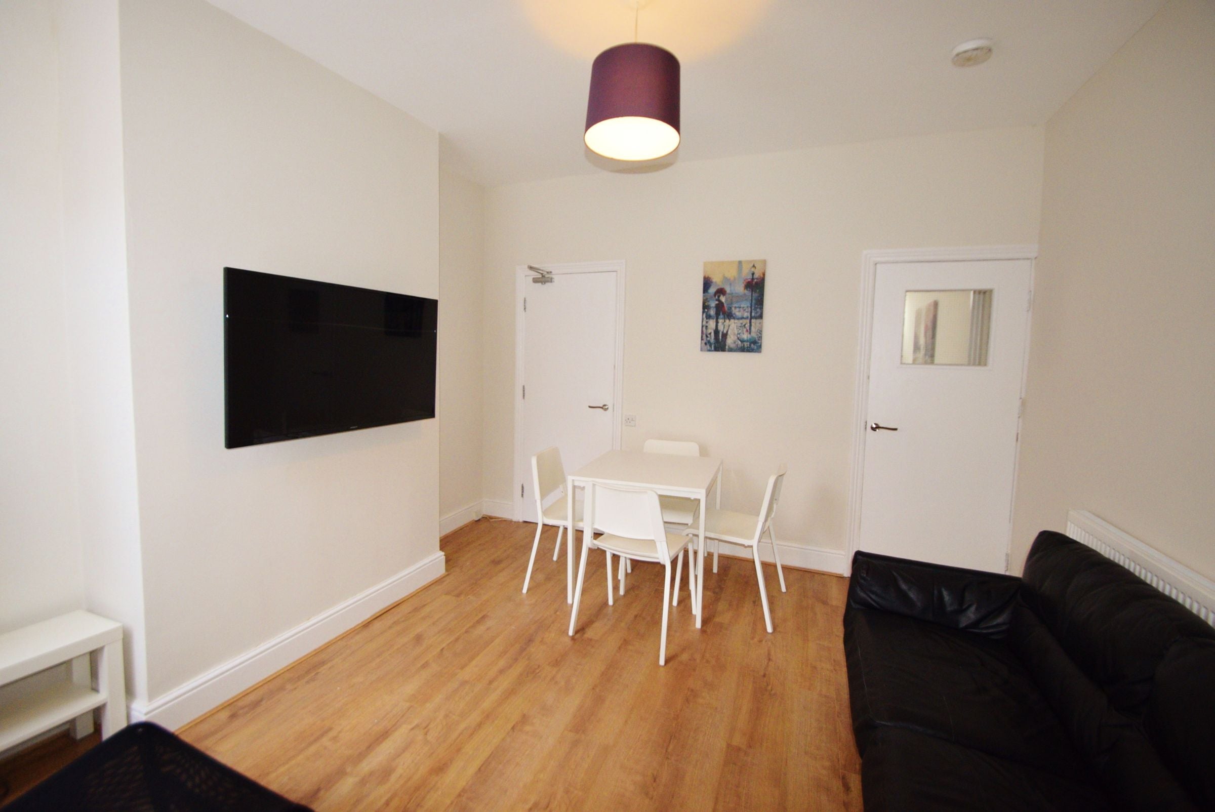 Room Eastwood Road in Sheffield