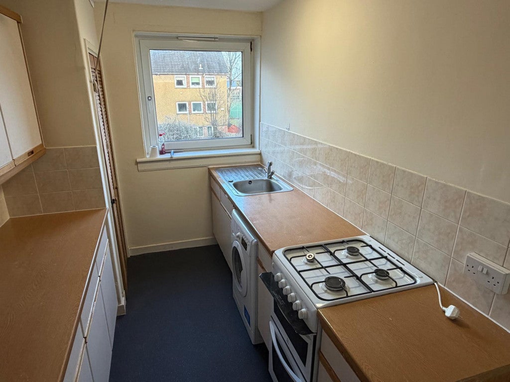 Flat Myrtle Place in Glasgow