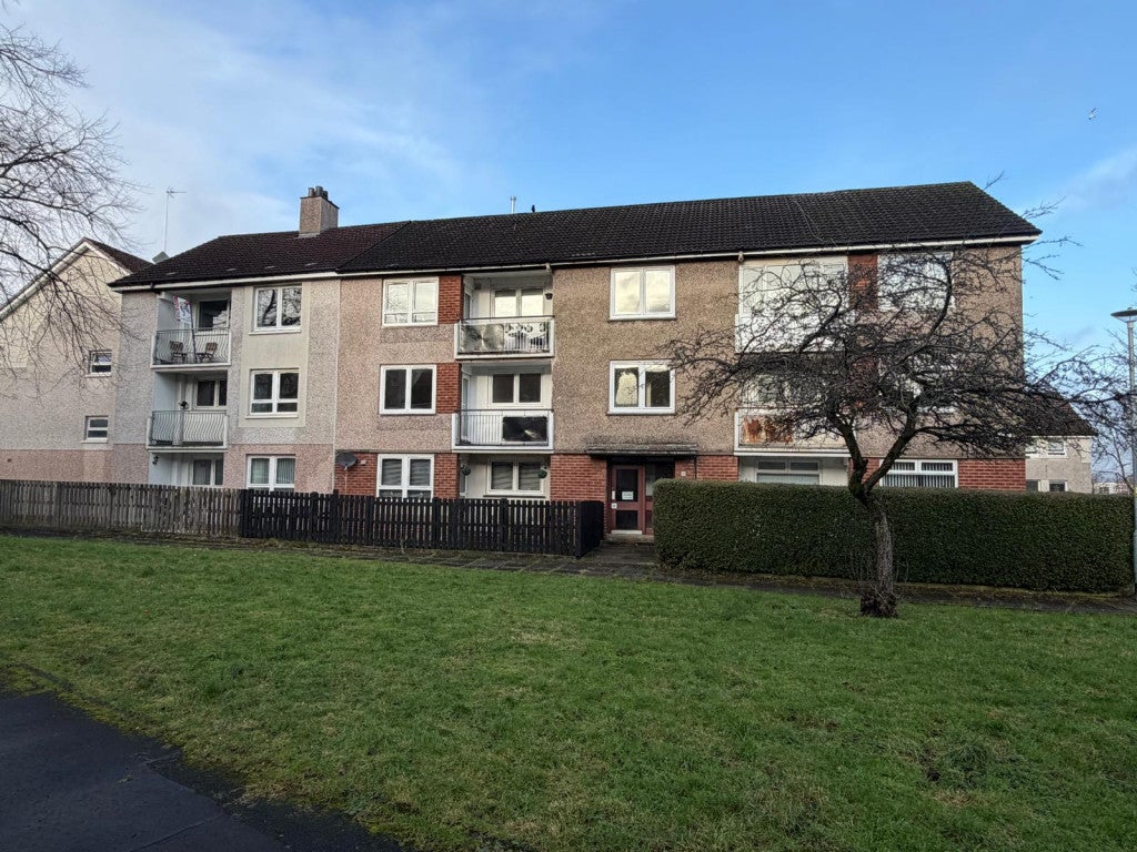 Flat Myrtle Place in Glasgow