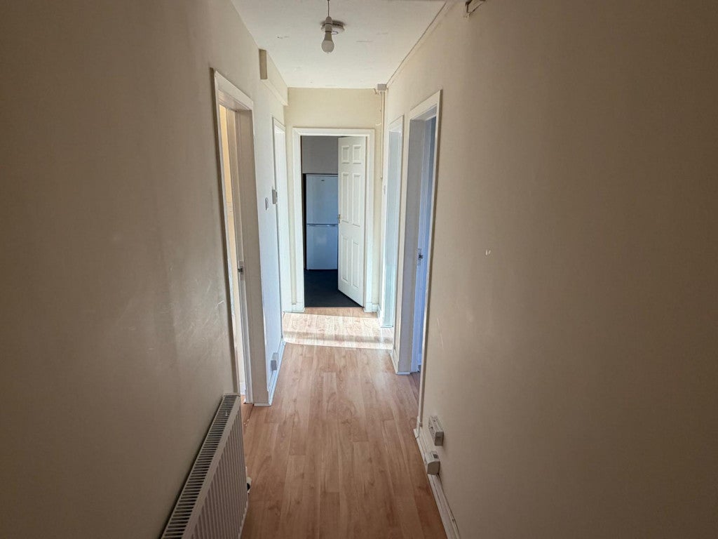 Flat Myrtle Place in Glasgow