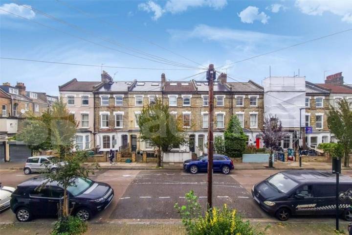 House White Lion Street in Greater London