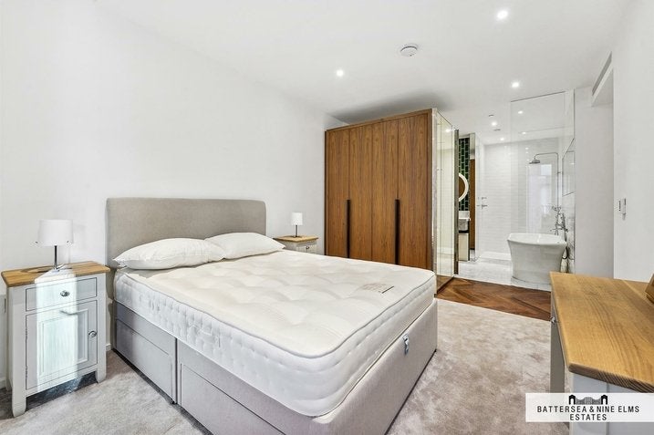 Flat New Union Square in Greater London